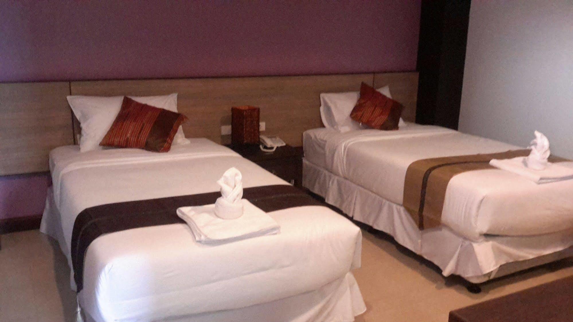 Oyo 1127 Baan Siam Hotel Chiang Rai Exterior photo